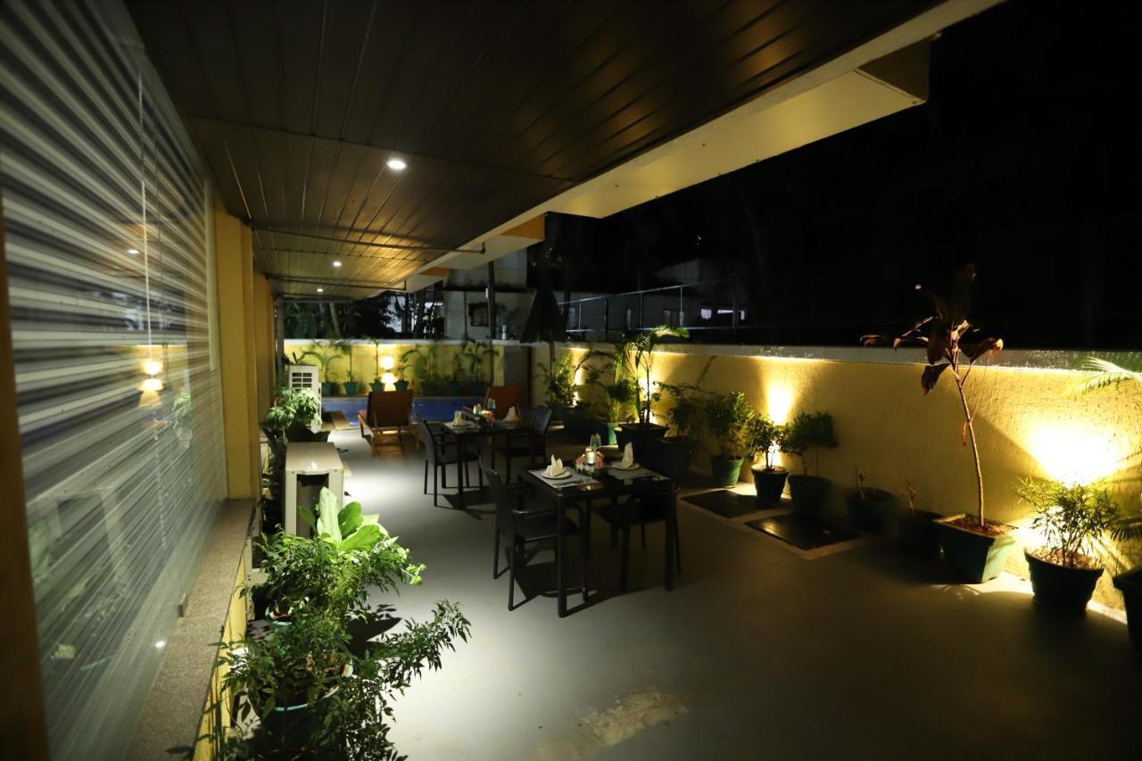 Zip By Spree Hotels Hyde Goa Candolim Esterno foto